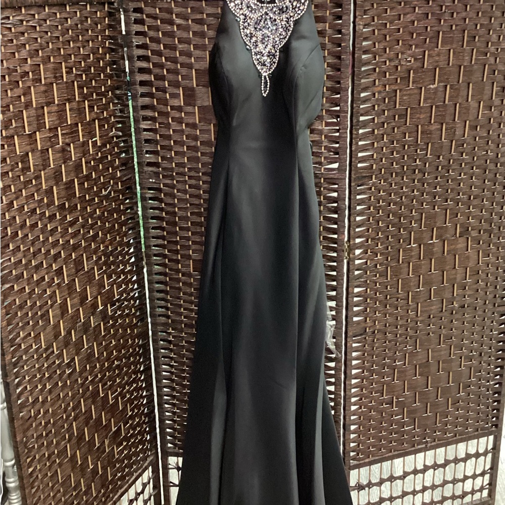 Black Sleeveless Halter Maxi Gown